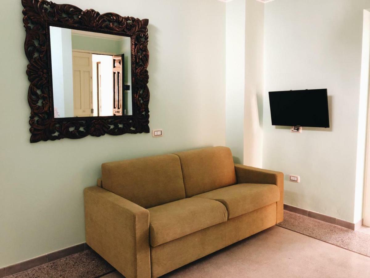 ليتشي 4 Balconi Liberty Apartments المظهر الخارجي الصورة