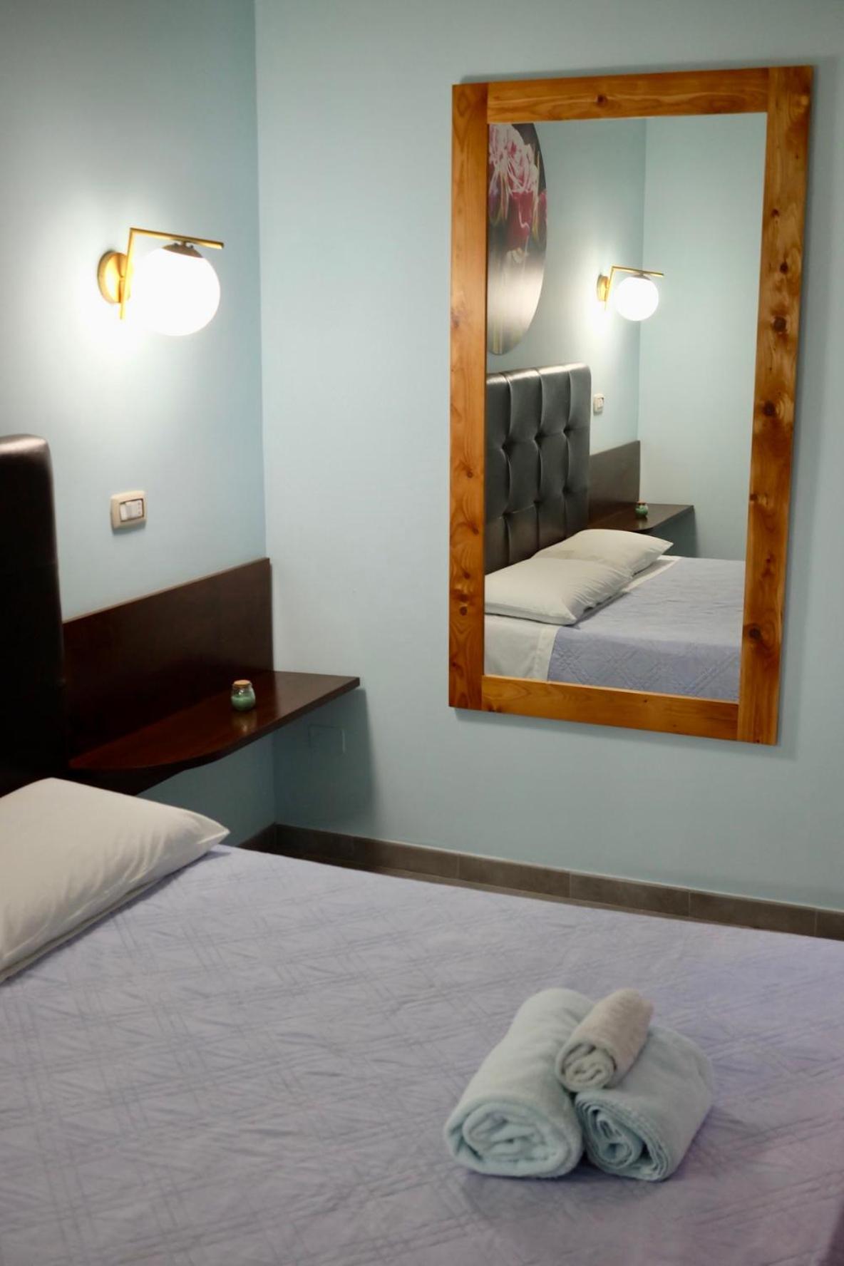 ليتشي 4 Balconi Liberty Apartments المظهر الخارجي الصورة